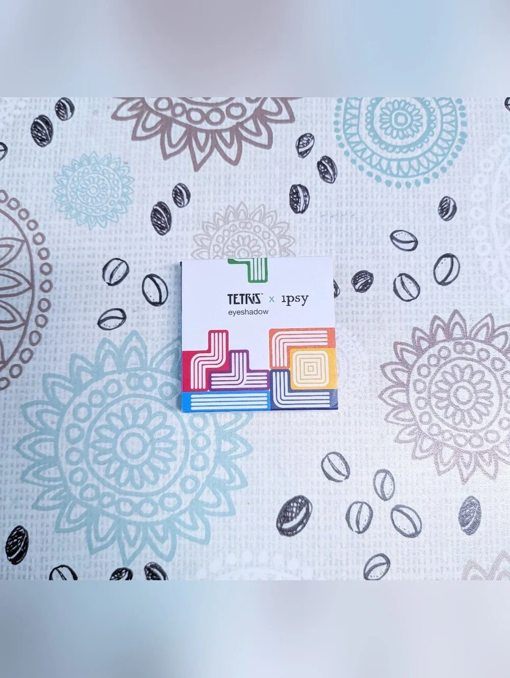 Ipsy x Tetris Limited Edition Block Party single eyeshadow